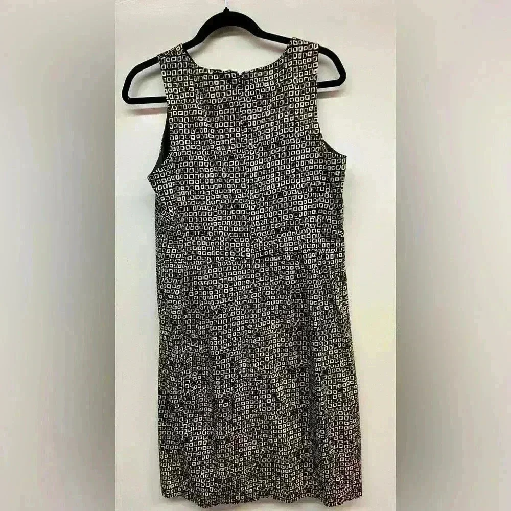 Jones New York Sleeveless Professional/Office Dress - Black and Cream Pattern - Picture 2 of 3